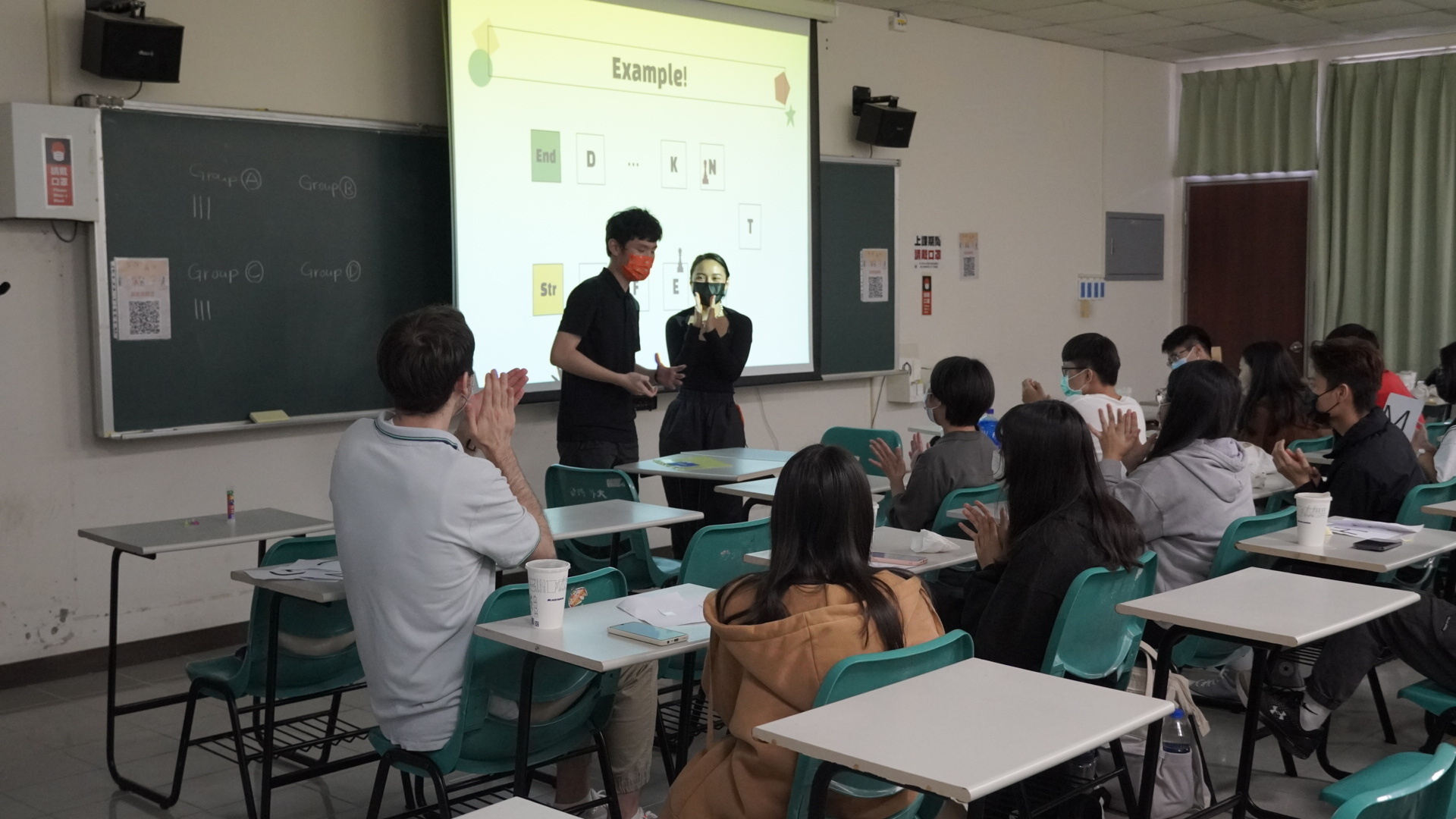 111-1 英語角落第二場照片