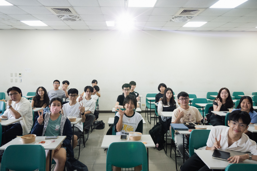 📌114年09月30日第二場英語角落活動圖片